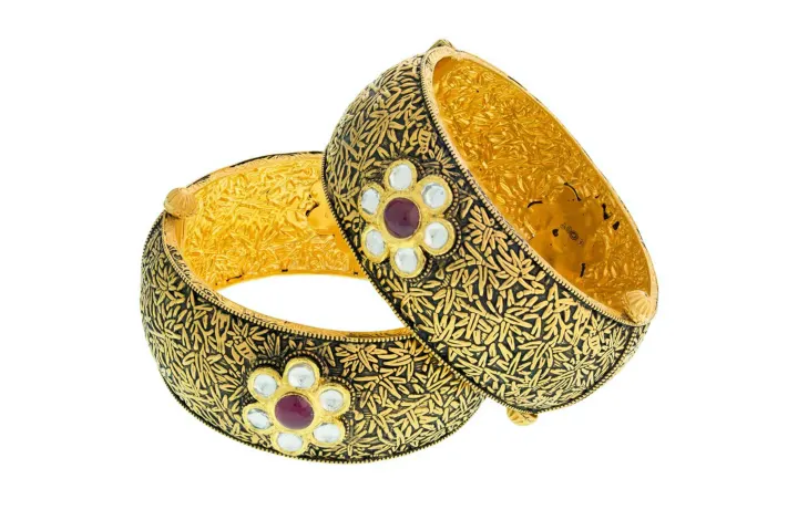 Jewellery - WalkThru Media
