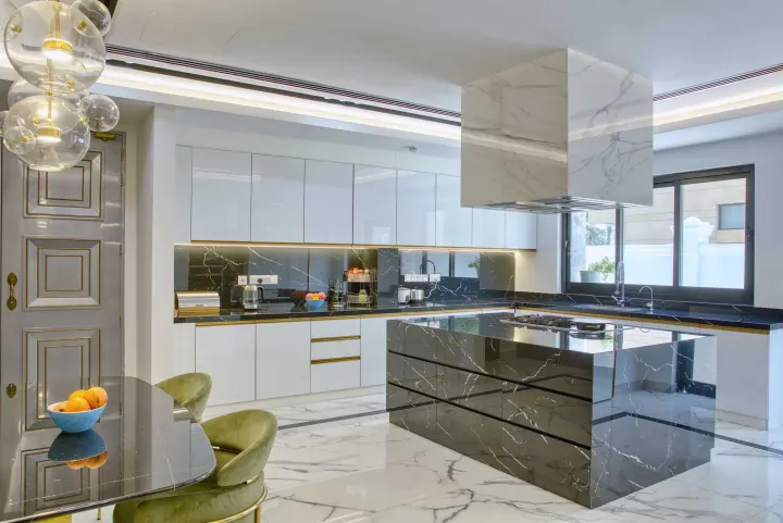 Real Estate - Furnished - WalkThru Media