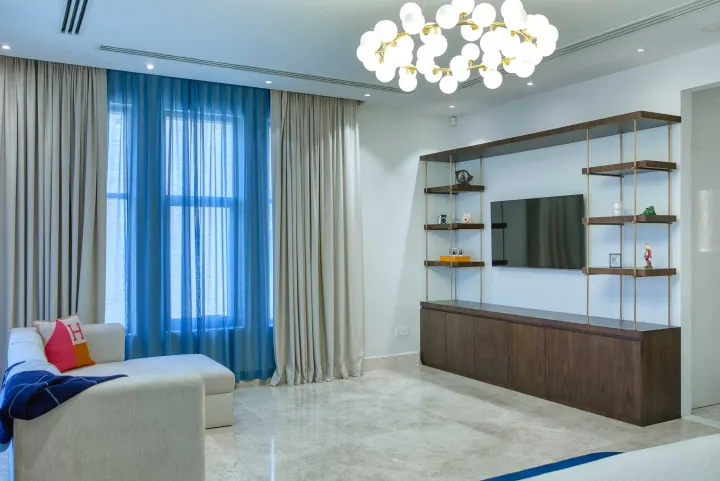 Real Estate - Furnished - WalkThru Media