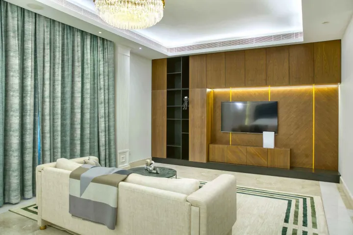 Real Estate - Furnished - WalkThru Media