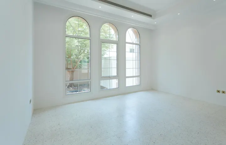 Real Estate - Unfurnished - WalkThru Media